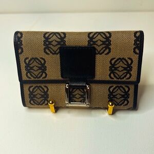 EUC Loewe Wallet